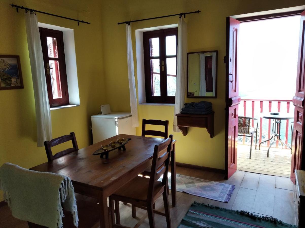 Anemos Guest House Karpathos Olympos  Bagian luar foto